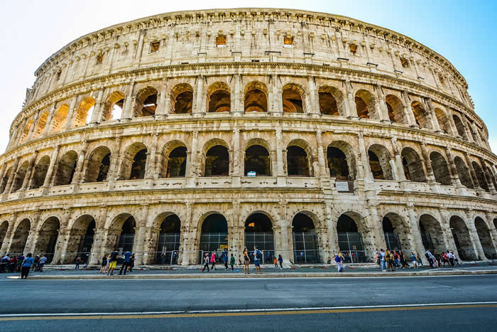 Le Colisée de Rome en Italie